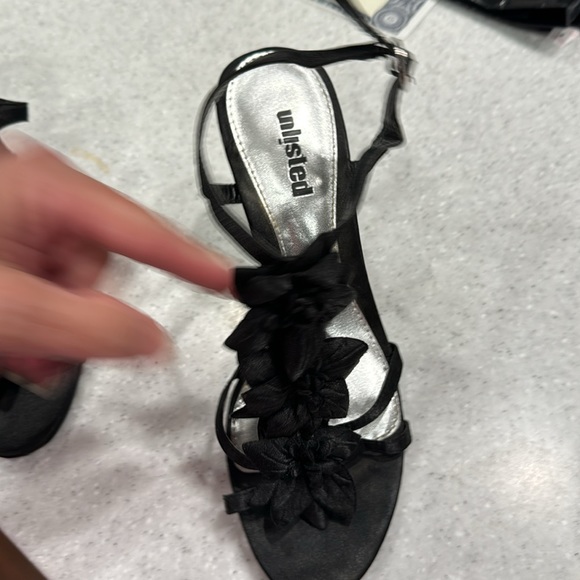 Unlisted flowered heels - Picture 2 of 3